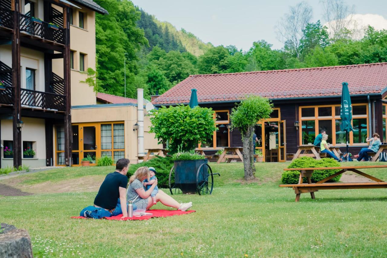 Aktiv-Hotel Stock & Stein Konigstein an der Elbe Εξωτερικό φωτογραφία